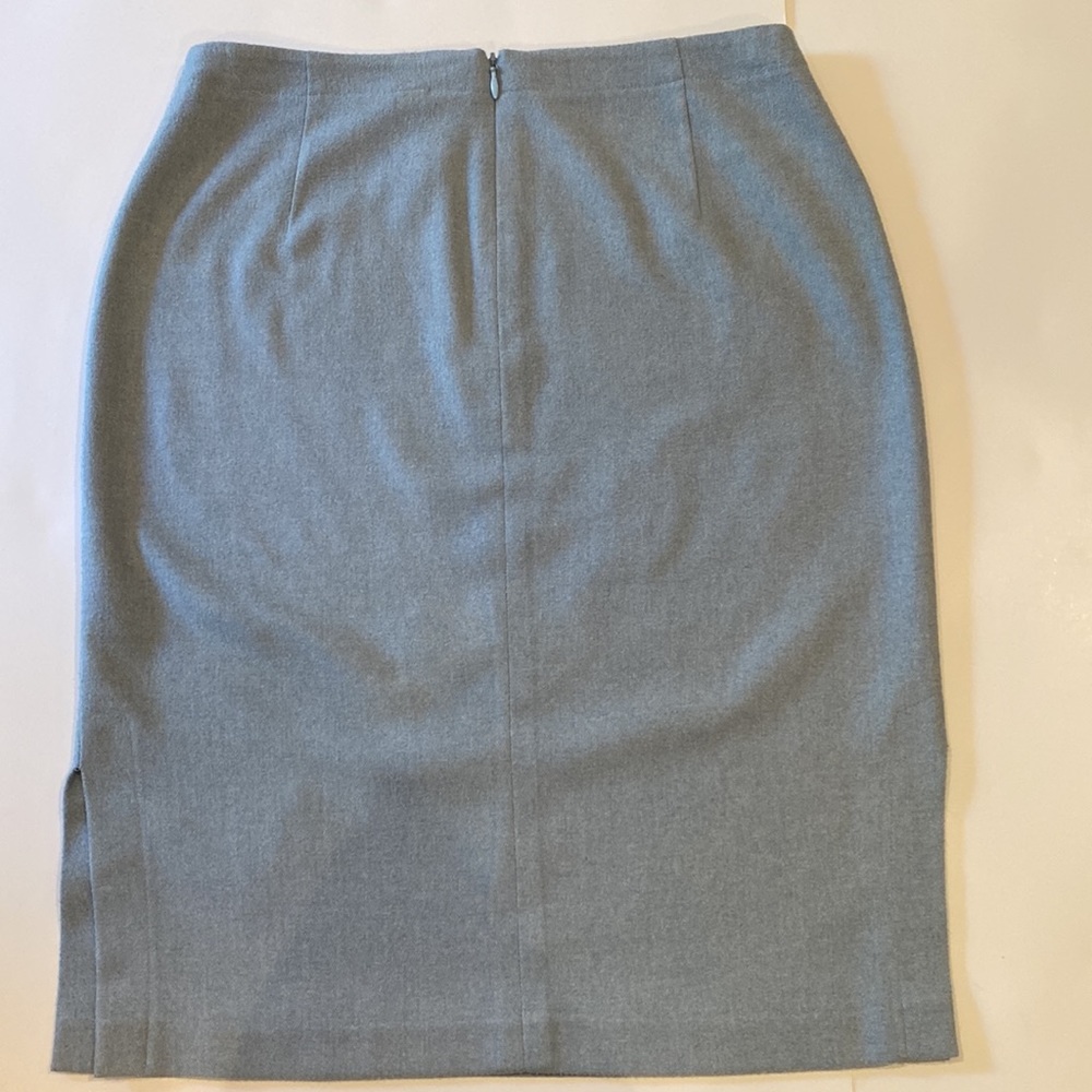 LAUNDRY BY SHELLI SEGAL POWER BLUE SKIRT WITH 7 LEAVES AND BEADS - Picture 8 of 11